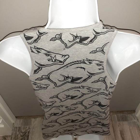 Razorback Tank - Picture 2 of 3